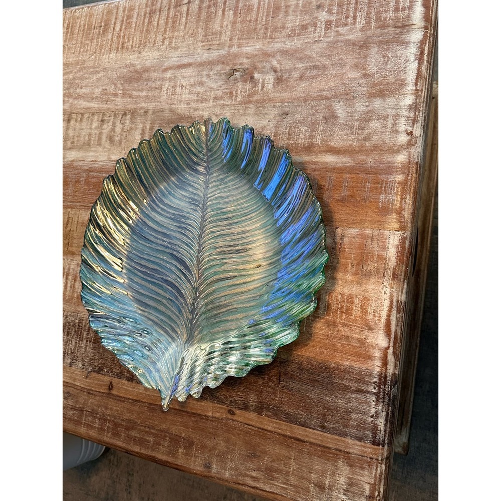 Really beautiful glass piece looks like a peacock feather - Picture 2 of 6